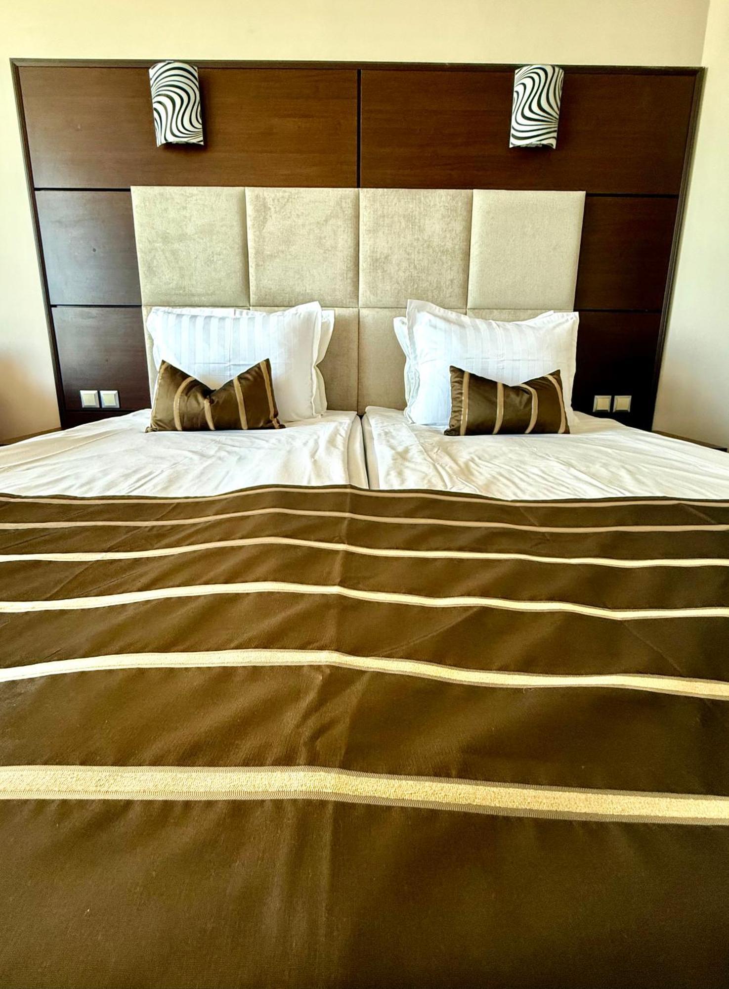 Royal Hotel